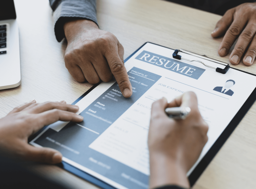 Reasons Why Executive Resume Writers Online Can Transform Your Career in 2025